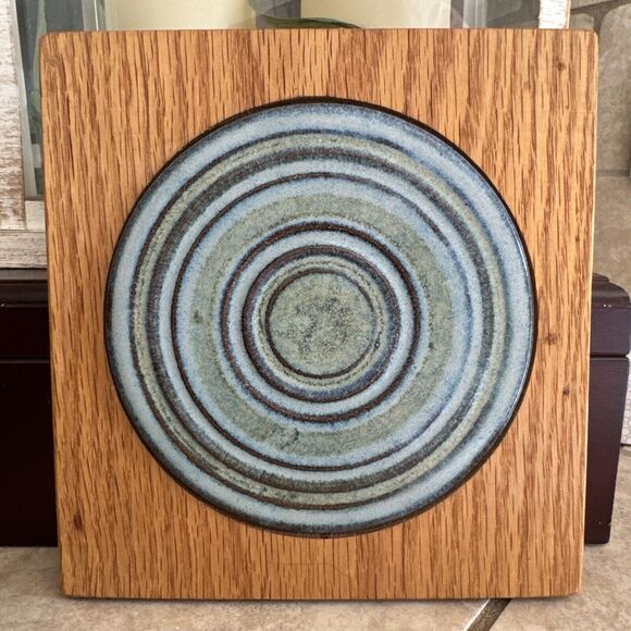 Vintage Pottery Trivet Ceramic And Wood Astray Rare Find Unique Tile - Picture 5 of 9
